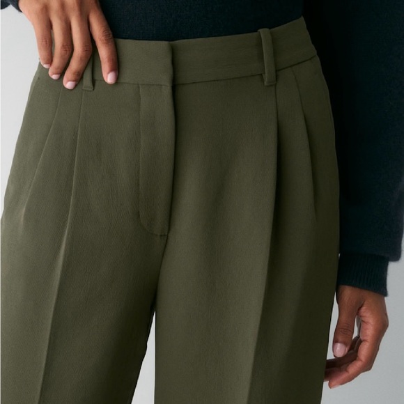 Aritzia Viral Olive Green Women's Trousers - Picture 3 of 6